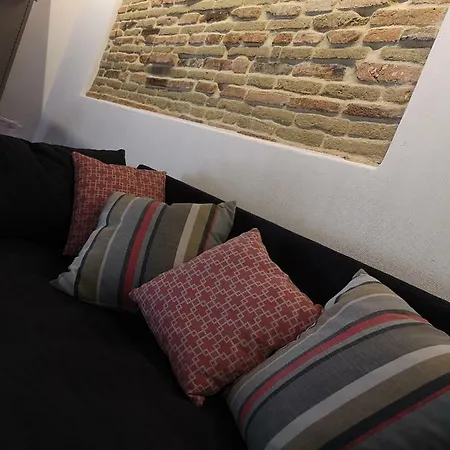 L'ospitale Dei Brilli Bed and Breakfast 3*